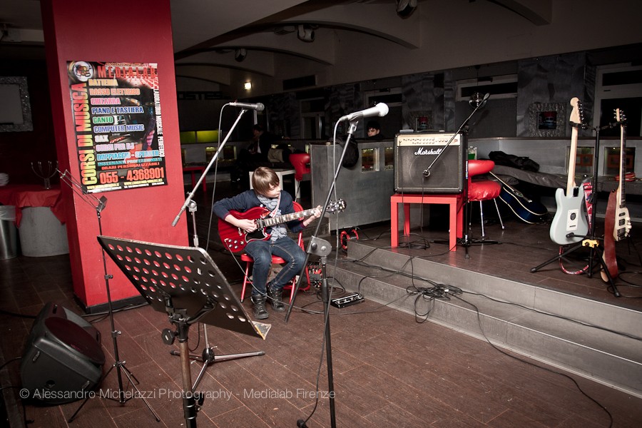 immagine scuola di musica , sala prove , studio medialab Firenze